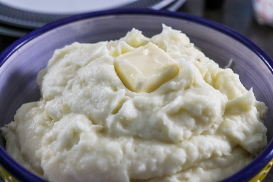 Easy Creamy Mashed Potatoes with Butter