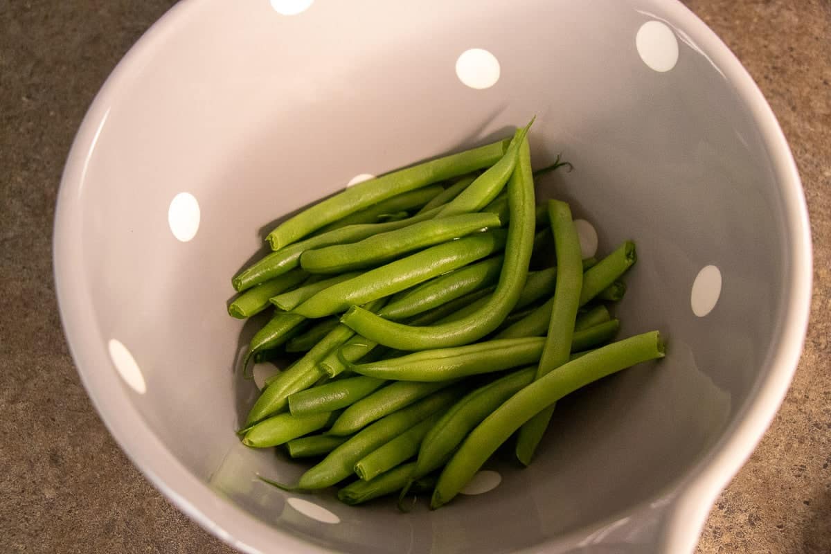 Air Fryer Garlic Green Beans - Belly Laugh Living