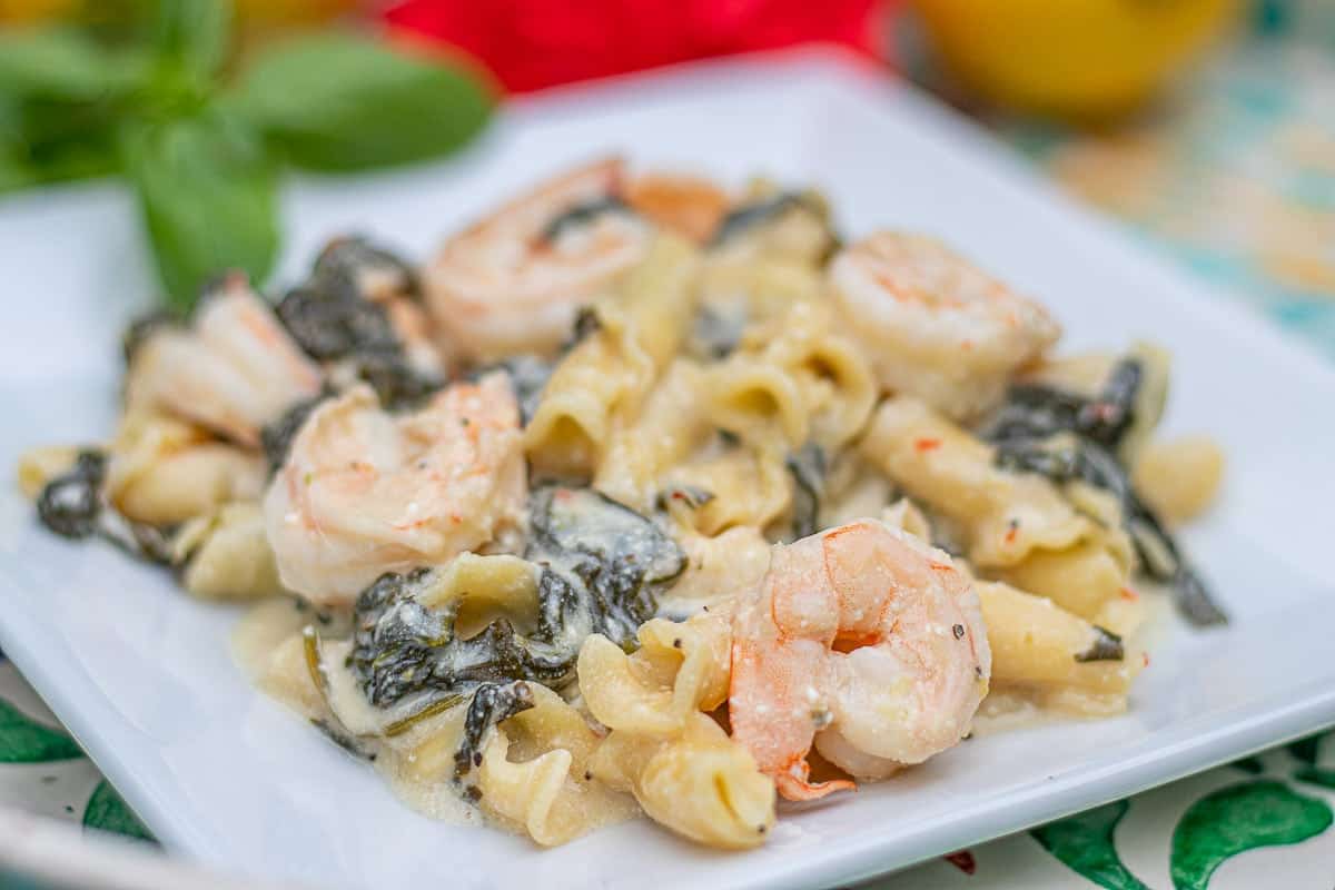 Lemon Pasta with Shrimp and Spinach - Belly Laugh Living