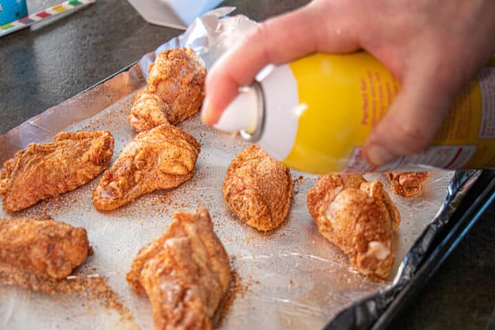 Crispy spicy chicken wings